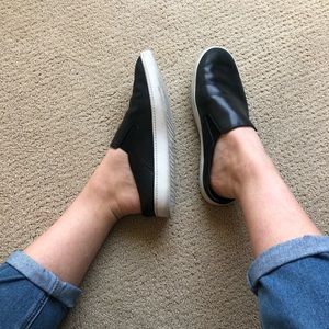 VINCE Black Leather Slides Sneakers